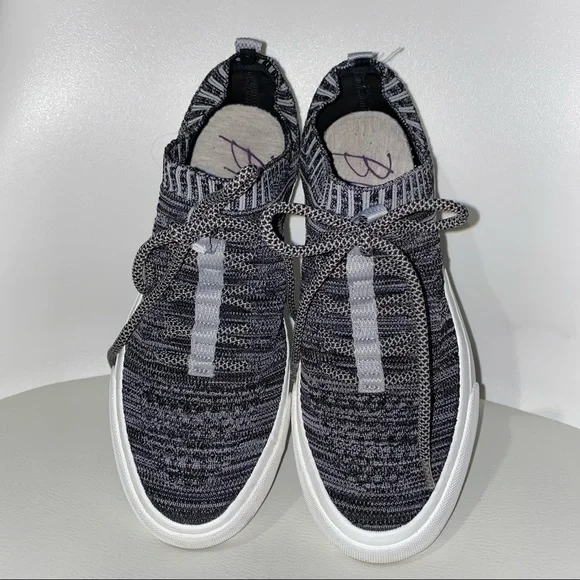 Blowfish Malibu Gray Knit Fabric Sneakers - Picture 2 of 11